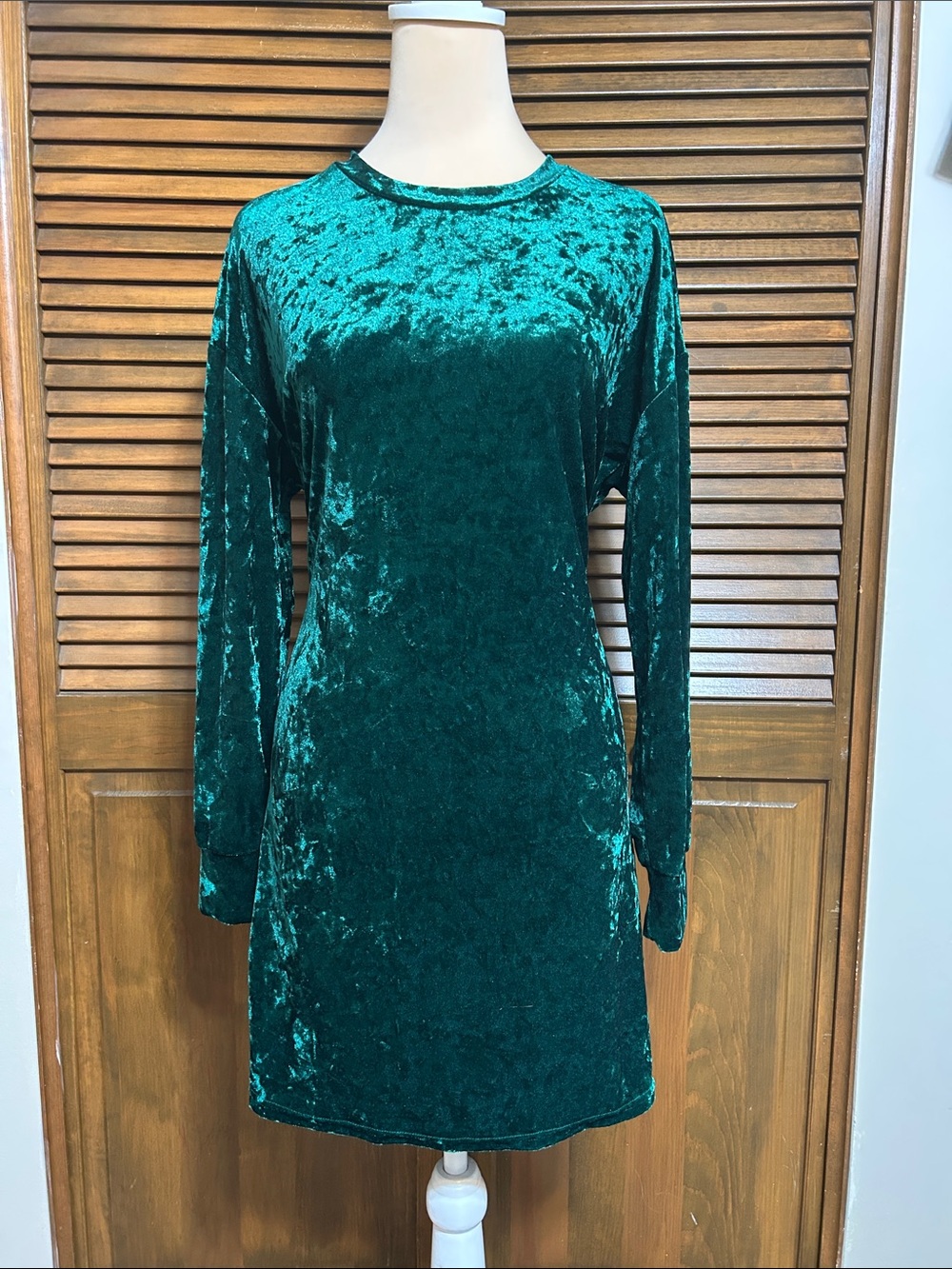 Dark Green Velvet Long Sleeve Pullover Dress with Attached Belt Size L